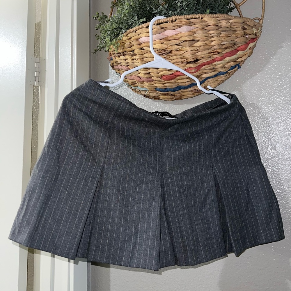 Zara Gray Pinstripe Women's Skirt